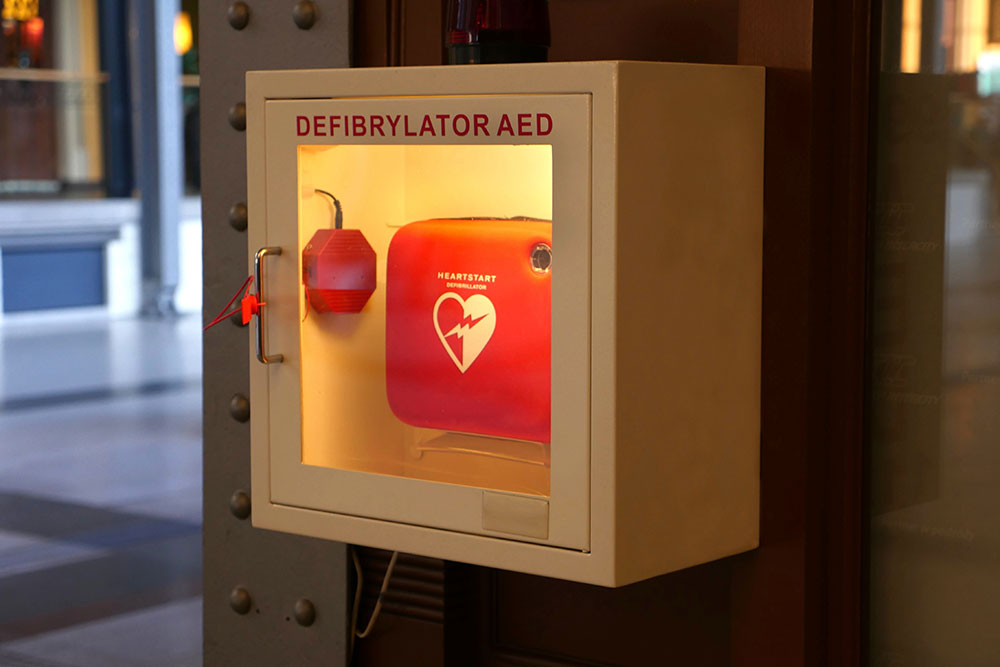 How to Use a Defibrillator