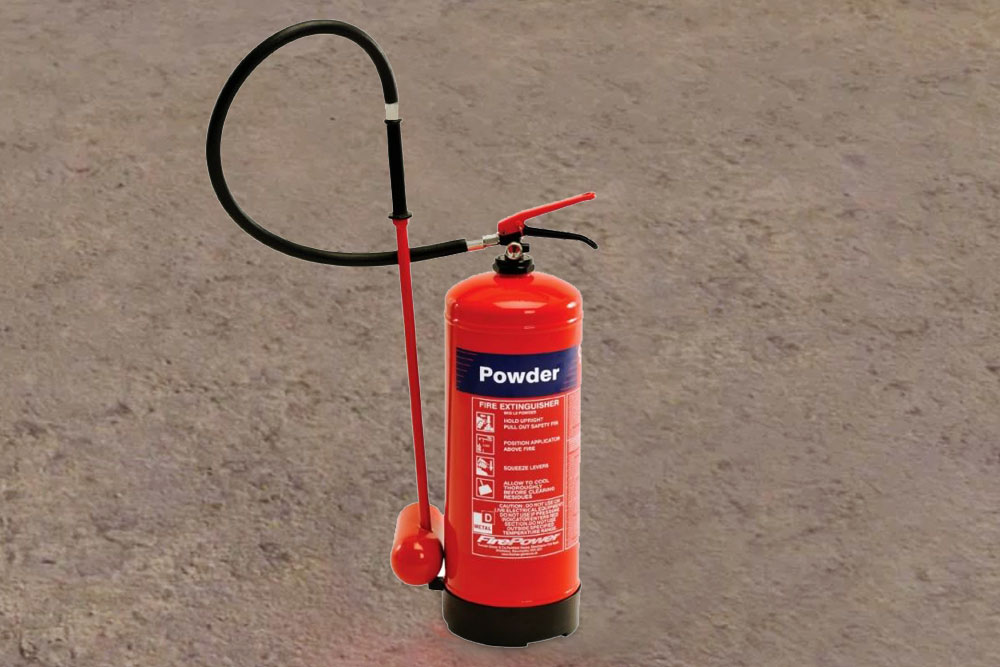 L2 powder fire extinguisher