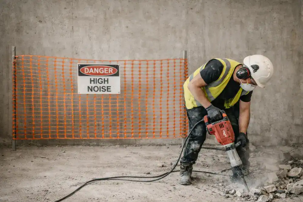 Noise Risk Assessment on Small Construction Projects