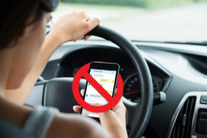 laws on using a phone while driving